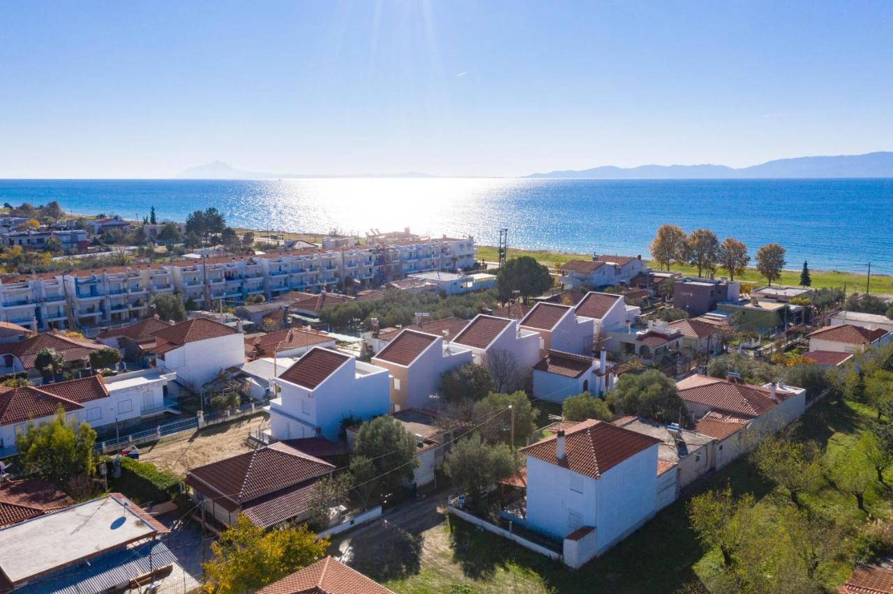 Dionysos Residential Complex Ofrínion Exterior foto
